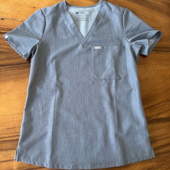 Figs Tops - FIGS Gray  V-Neck  Short Sleeve Scrubs Top Size XS